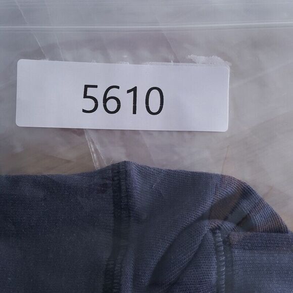 VICTORIA SECRET PINK Womens Top XS Gray Pullover Logo Long Sleeve Tee - Picture 7 of 7